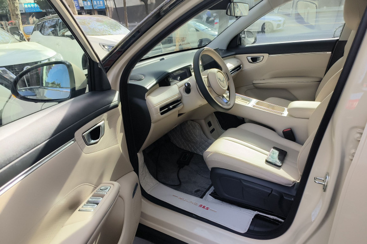 五菱汽车 缤果S 2025款 325km 尊享款中控内饰20