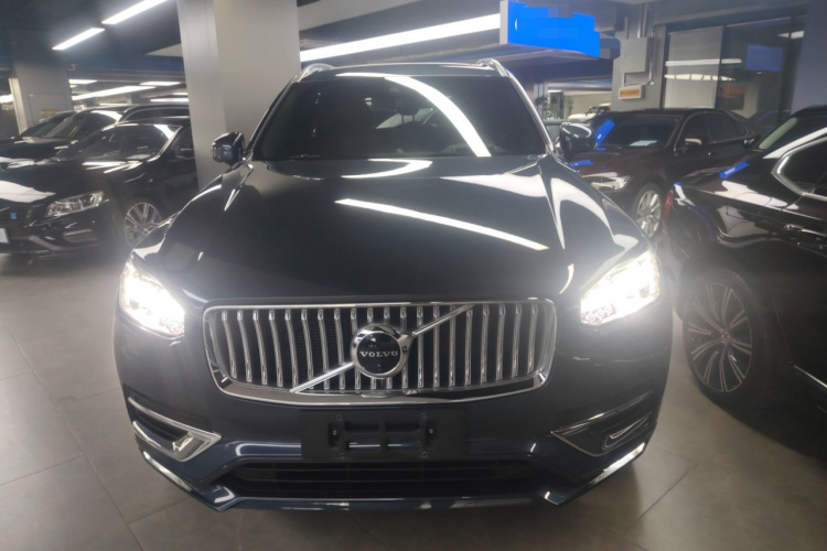 沃尔沃XC90 2021款 B6 智雅豪华版 7座车身外观2