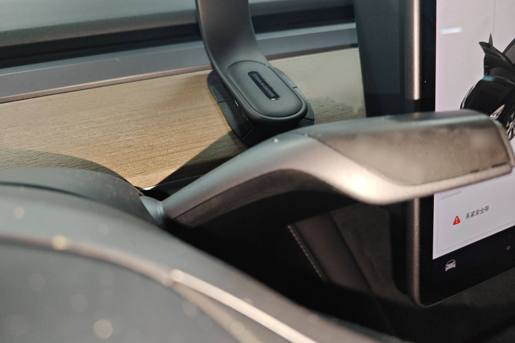 特斯拉 Model Y 2021款 长续航全轮驱动版局部细节18