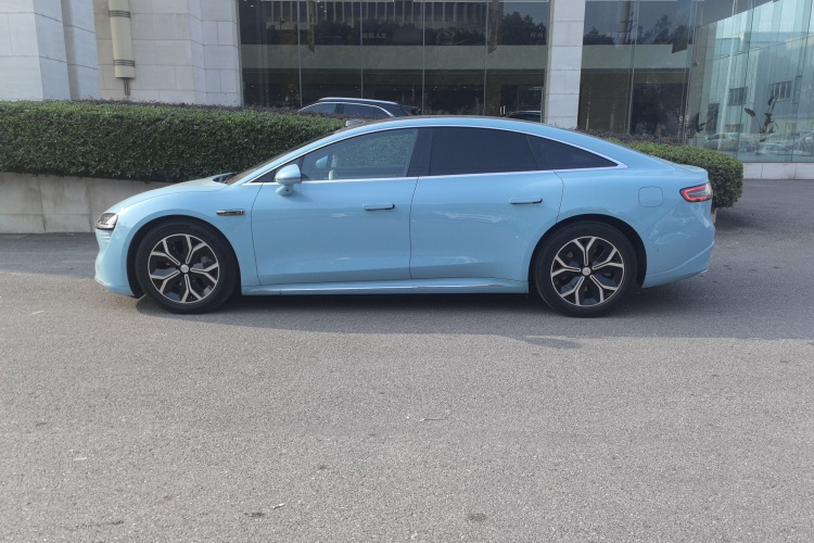 鸿蒙智行 智界S7 2025款 855km Max车身外观6006