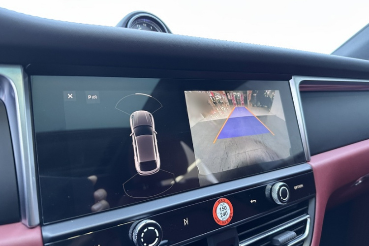 保时捷 2022款 Macan 2.0T局部细节9006