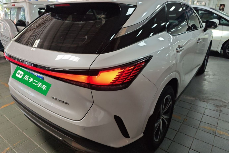 雷克萨斯RX 2023款 350h 两驱悦享版车身外观6005