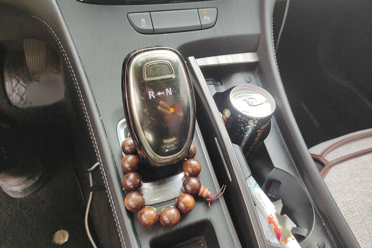 别克 君越 2021款 552T 豪华型局部细节18