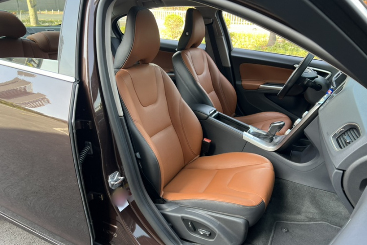 沃尔沃S60 2018款 S60L T3 智进版局部细节41