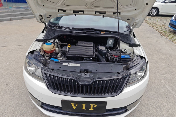 斯柯达 昕动 2016款 1.6L 自动智行版机舱底盘24