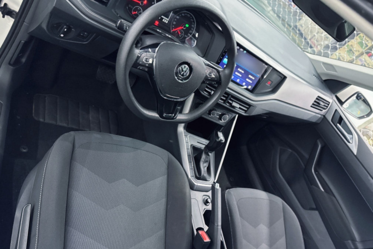 大众 Polo 2019款 Plus 1.5L 自动全景乐享版中控内饰7004