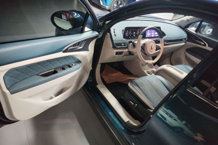 欧拉好猫 2022款 400km标准续航 豪华型 磷酸铁锂中控内饰20