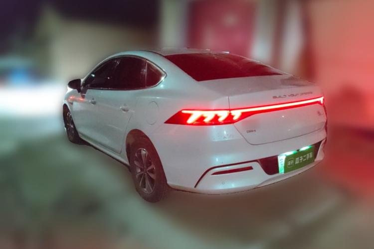 比亚迪 秦PLUS 2024款 荣耀版 DM-i 55KM领先型车身外观6003