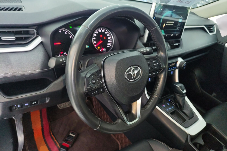 丰田 威兰达 2021款 2.0L CVT两驱豪华版中控内饰12