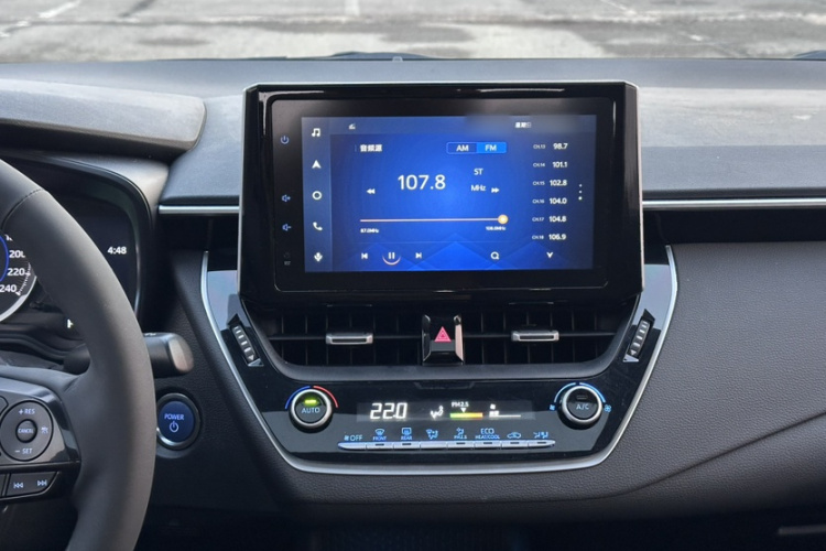 丰田 雷凌 2021款 双擎 1.8H E-CVT豪华版局部细节16