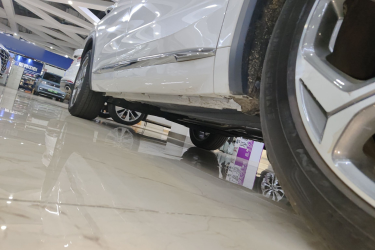 吉利汽车 星越L 2024款 2.0TD DCT EVO两驱尊贵型局部细节9001