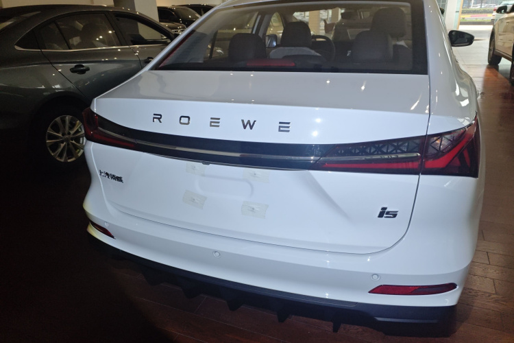 荣威i5 2026款 1.5L CVT豪华版车身外观6