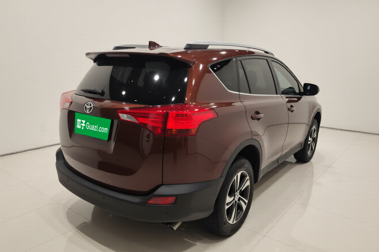 丰田 RAV4荣放 2015款 2.0L CVT两驱风尚版车身外观7