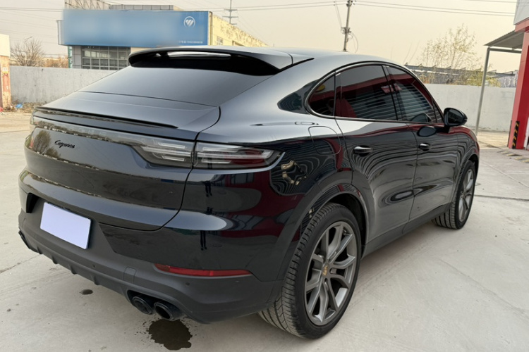 保时捷 2023款 Cayenne Coupé 3.0T 铂金版车身外观6001