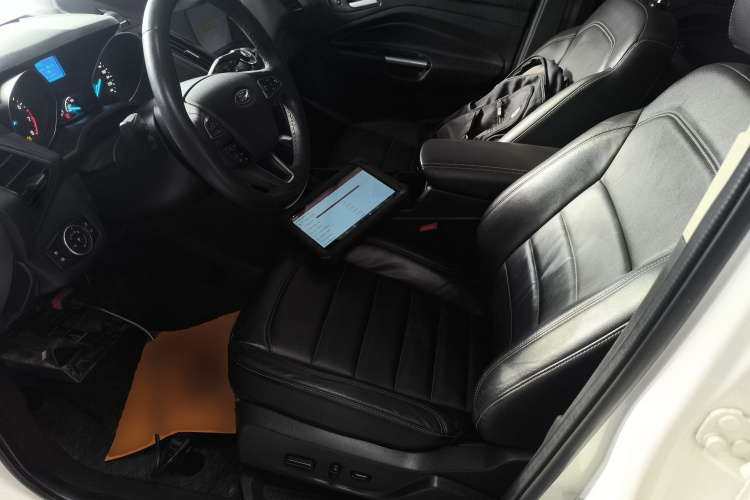 福特 翼虎 2017款 EcoBoost 245 四驱铂翼型中控内饰19