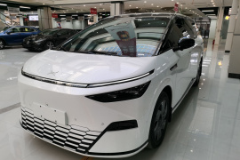 小鹏X9 2024款 640四驱高性能Max