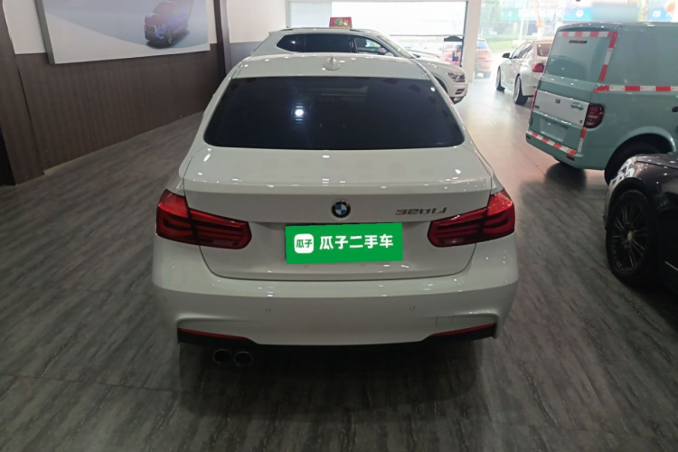 宝马3系 2019款 320Li M运动套装车身外观6