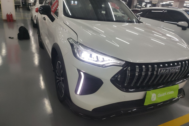 哈弗赤兔 2023款 1.5T 动感型车身外观3