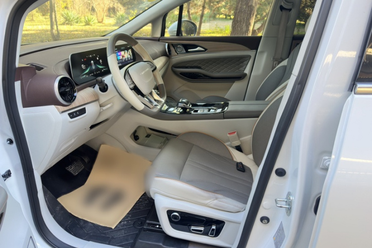 东风风行 风行游艇 2024款 1.5T DCT 观海版车身外观6005