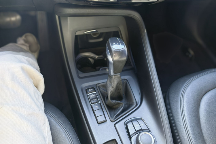 宝马X1 2016款 sDrive18Li 尊享型局部细节18