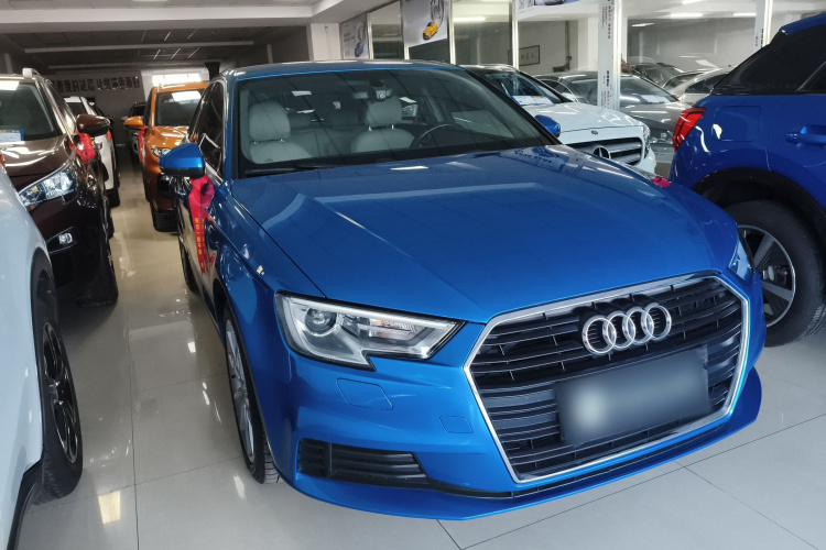 奥迪A3 2017款 Sportback 35 TFSI 进取型车身外观3