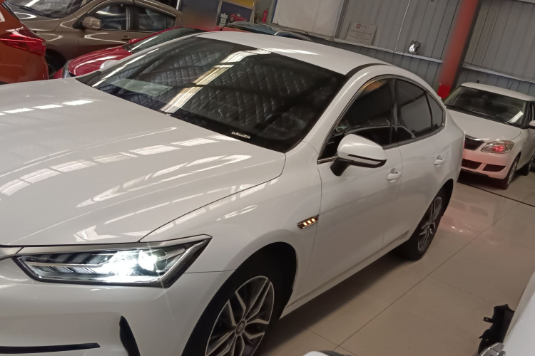 比亚迪 秦PLUS 2024款 荣耀版 EV 510KM领先型车身外观6003