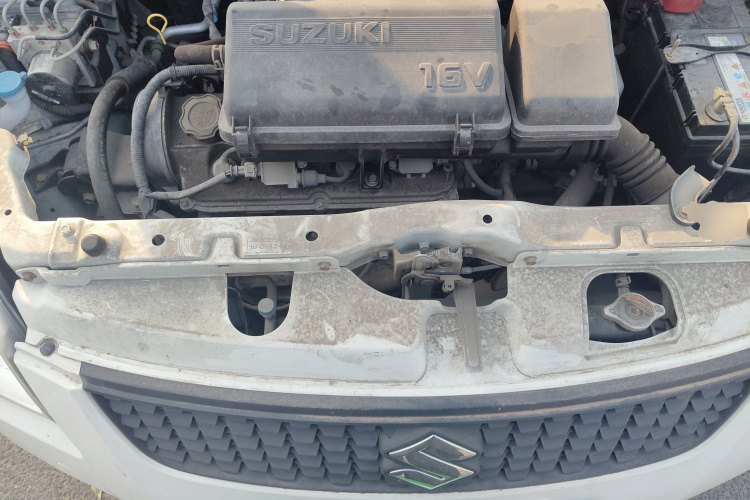 铃木 雨燕 2014款 1.3L 手动标准型局部细节24