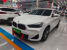 宝马X2 2021款 改款 sDrive25i M运动套装