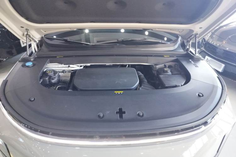 理想汽车 理想L6 2024款 Max机舱底盘24