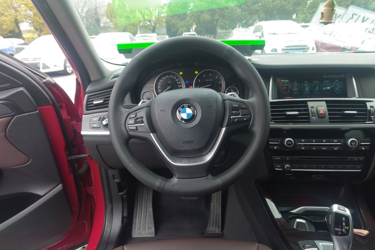 宝马X4 2014款 xDrive20i X设计套装中控内饰13