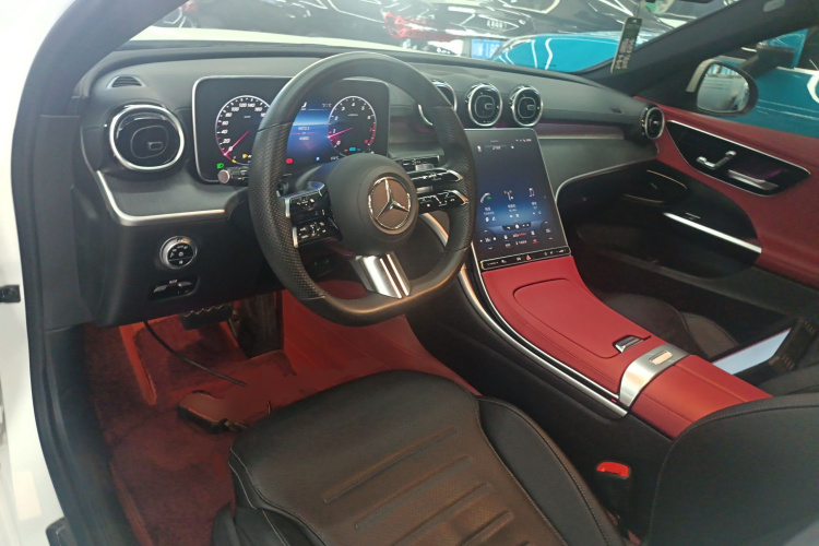奔驰C级 2022款 C 200 L 运动版中控内饰12