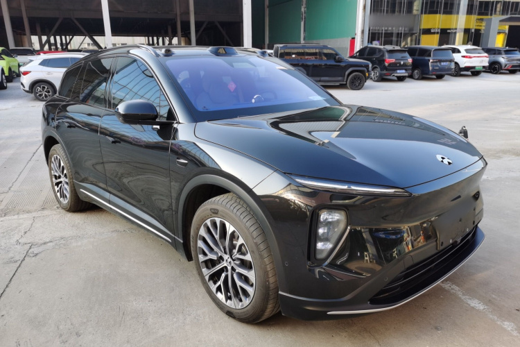 蔚来ES6 2024款 75kWh车身外观3