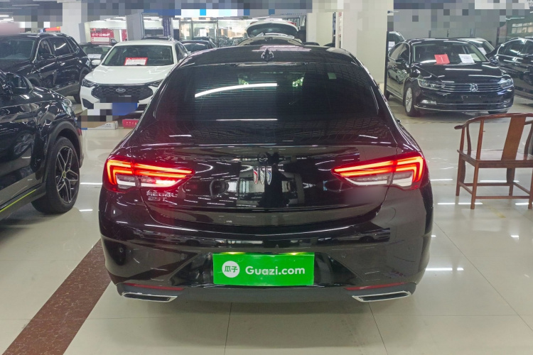 别克 君威 2024款 25T 超享版车身外观6