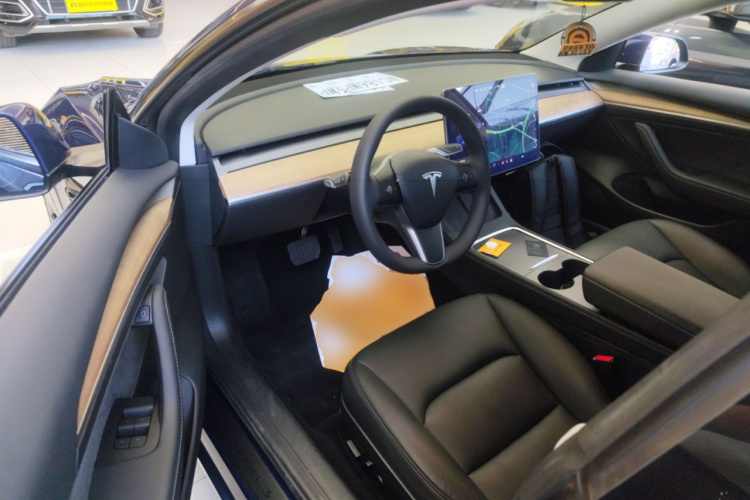 特斯拉 Model 3 2021款 标准续航后驱升级版 3D6中控内饰7003