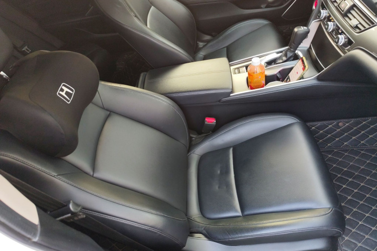 本田 雅阁 2022款 260TURBO 豪华版局部细节41
