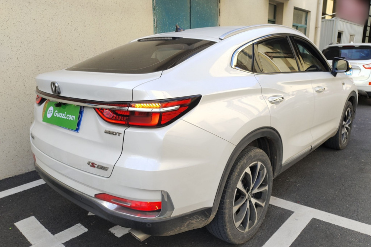 长安CS85 COUPE 2019款 1.5T DCT动版 国VI车身外观7