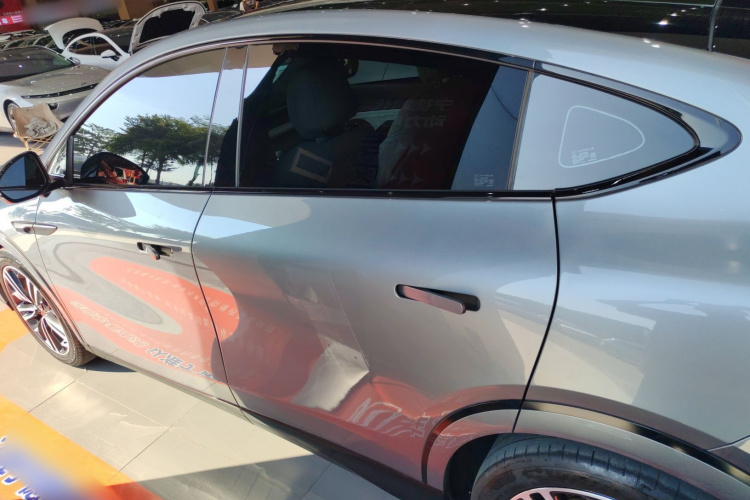 小鹏G6 2023款 580 长续航 Pro车身外观4