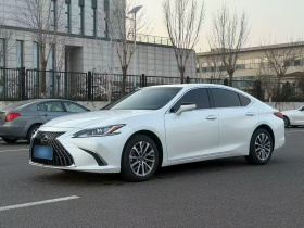 雷克萨斯ES 2023款 200 卓越版