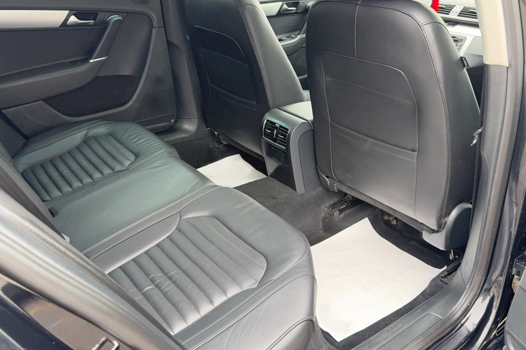 大众 迈腾 2015款 1.8TSI 领先型局部细节9001