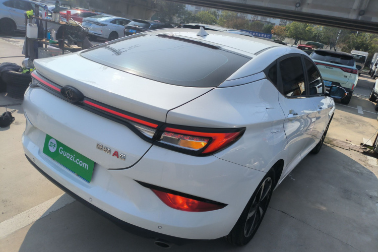 思皓A5 2022款 1.5T CVT青春版车身外观6005