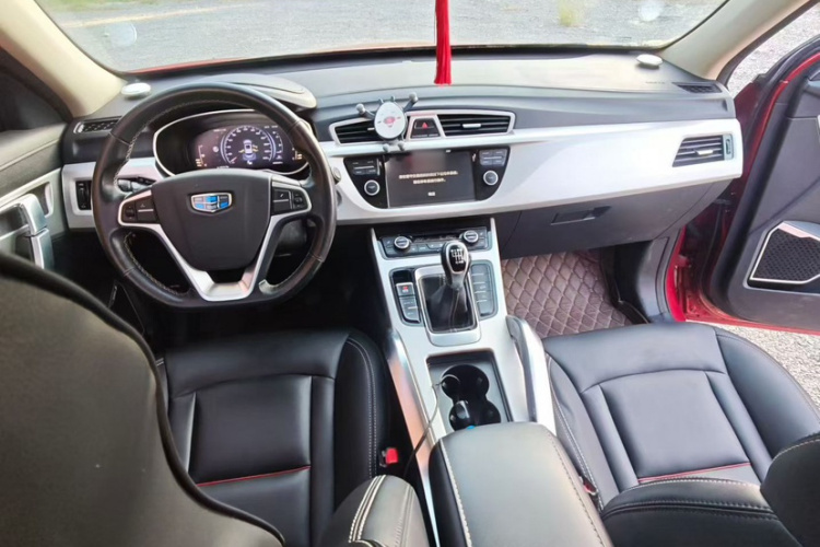 吉利汽车 博越 2018款 1.8TD 手动两驱智联型4G互联版中控内饰7001