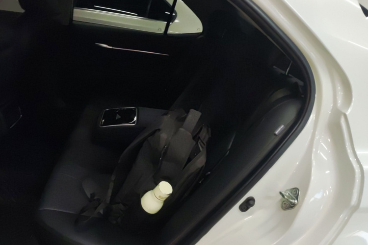 丰田 凯美瑞 2021款 2.0G 豪华版中控内饰7004