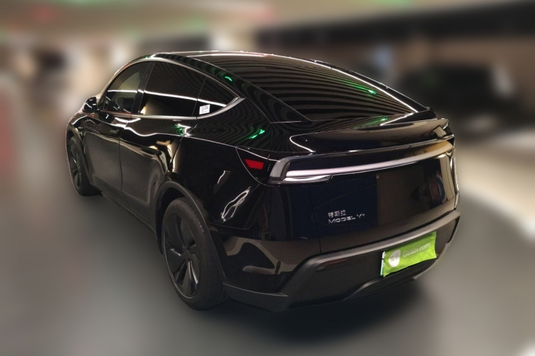 特斯拉 Model Y 2025款 长续航全轮驱动版车身外观5