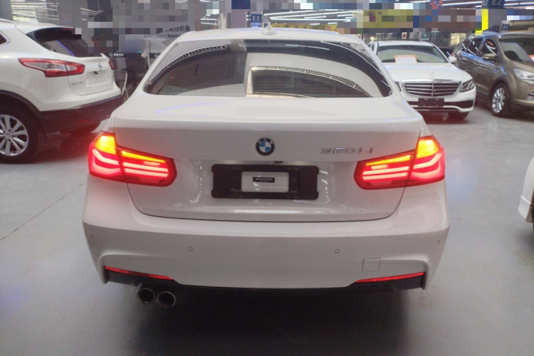 宝马3系 2018款 320Li 领先型M运动套装车身外观6