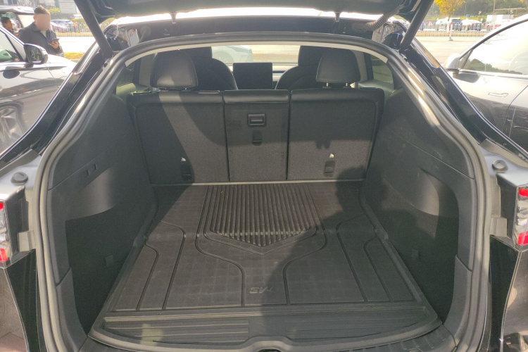 特斯拉 Model Y 2021款 标准续航后驱版机舱底盘23