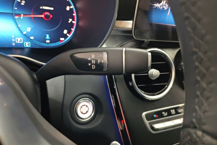 奔驰C级 2021款 C 200 L 时尚型运动版局部细节18