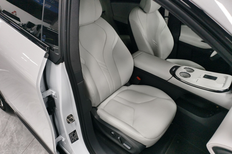 小鹏G7 2025款 702 超长续航 Max局部细节41