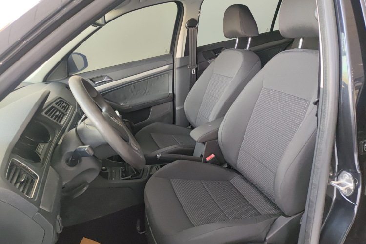 大众 朗逸 2015款 1.6L 手动风尚版中控内饰19