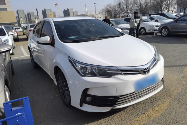 丰田 卡罗拉 2017款 改款 1.2T S-CVT GL-i车身外观3