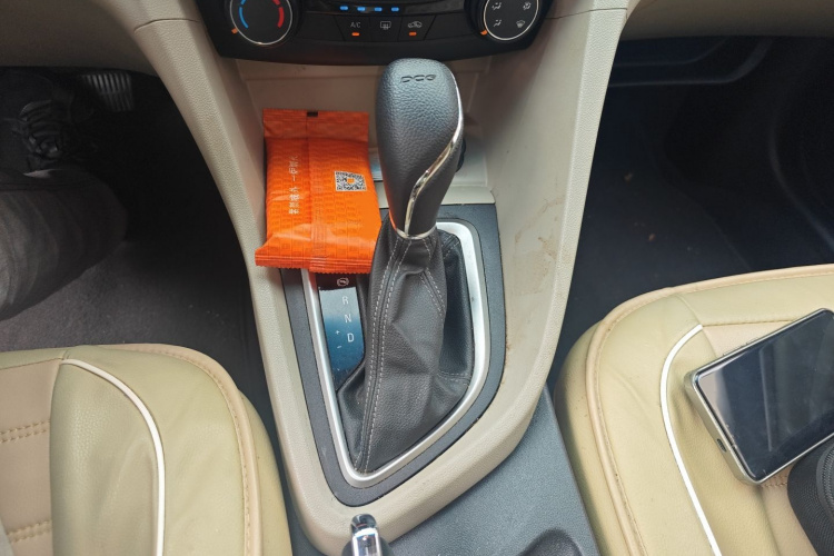 别克 英朗 2019款 15T 双离合进取型 国VI局部细节18